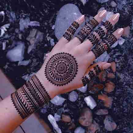 Modern full hand mehndi design Modern full hand mehndi design