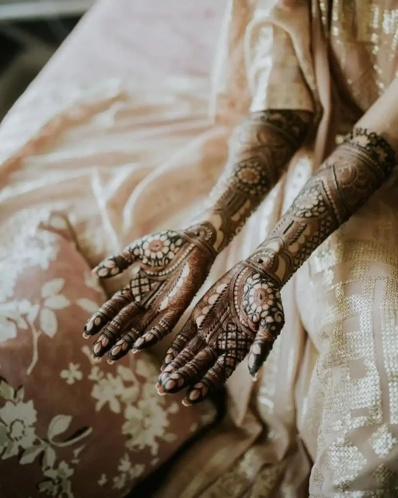 royal-front-hand-mehndi-design royal-front-hand-mehndi-design