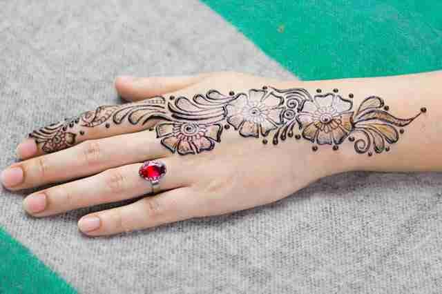 Simple Mehndi Design