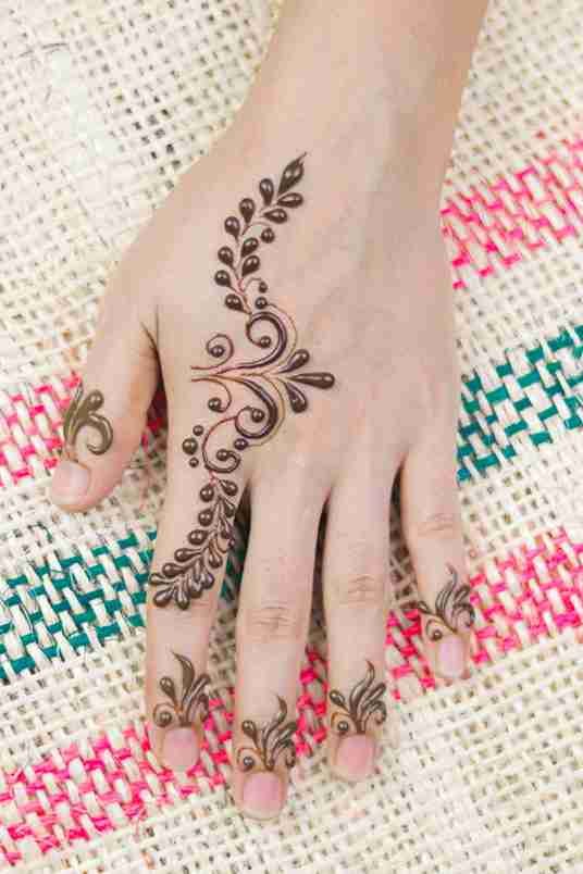 Simple Mehndi Design