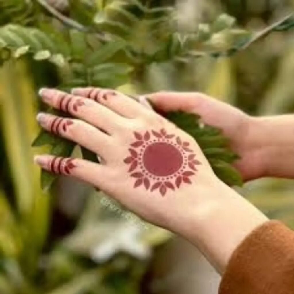 Easy Simple Circle Mehndi Design