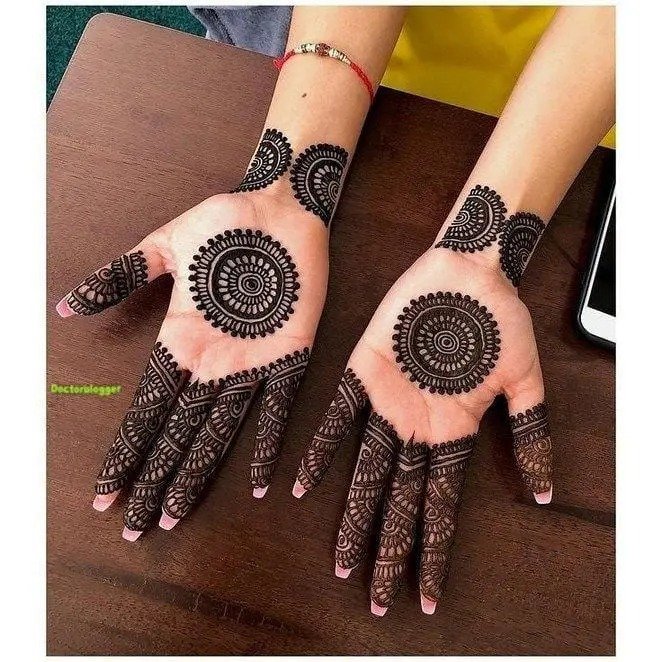 Easy Simple Circle Mehndi Design
