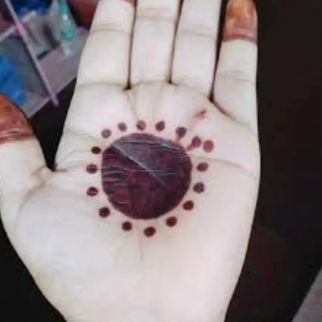 Easy Simple Circle Mehndi Design