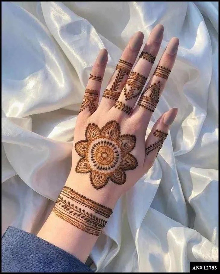 Easy Simple Circle Mehndi Design