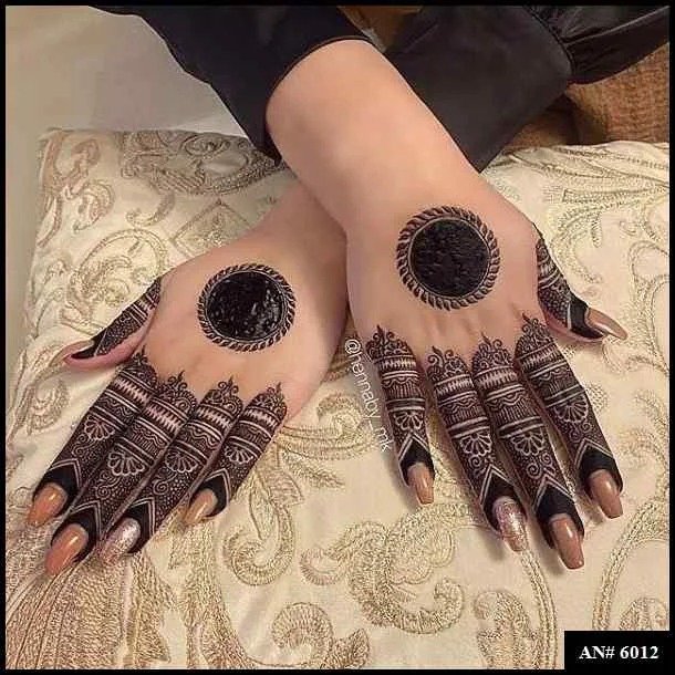 Easy Simple Circle Mehndi Design