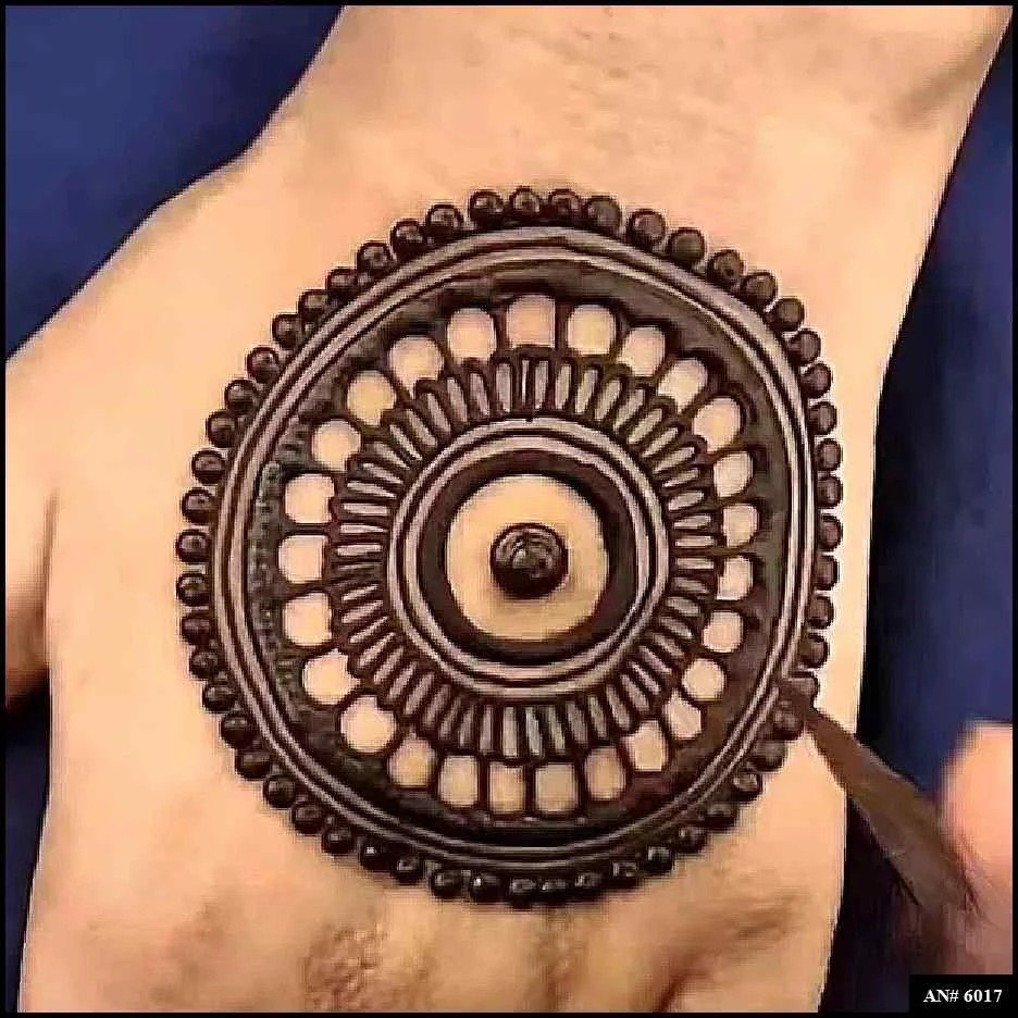 Easy Simple Circle Mehndi Design