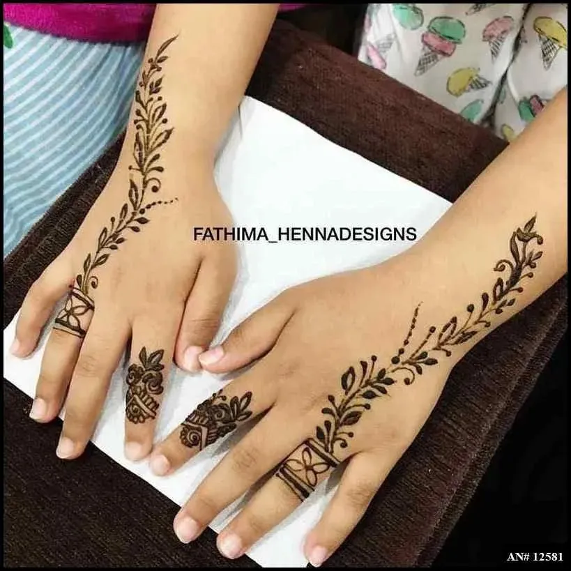 Finger Mehndi Design