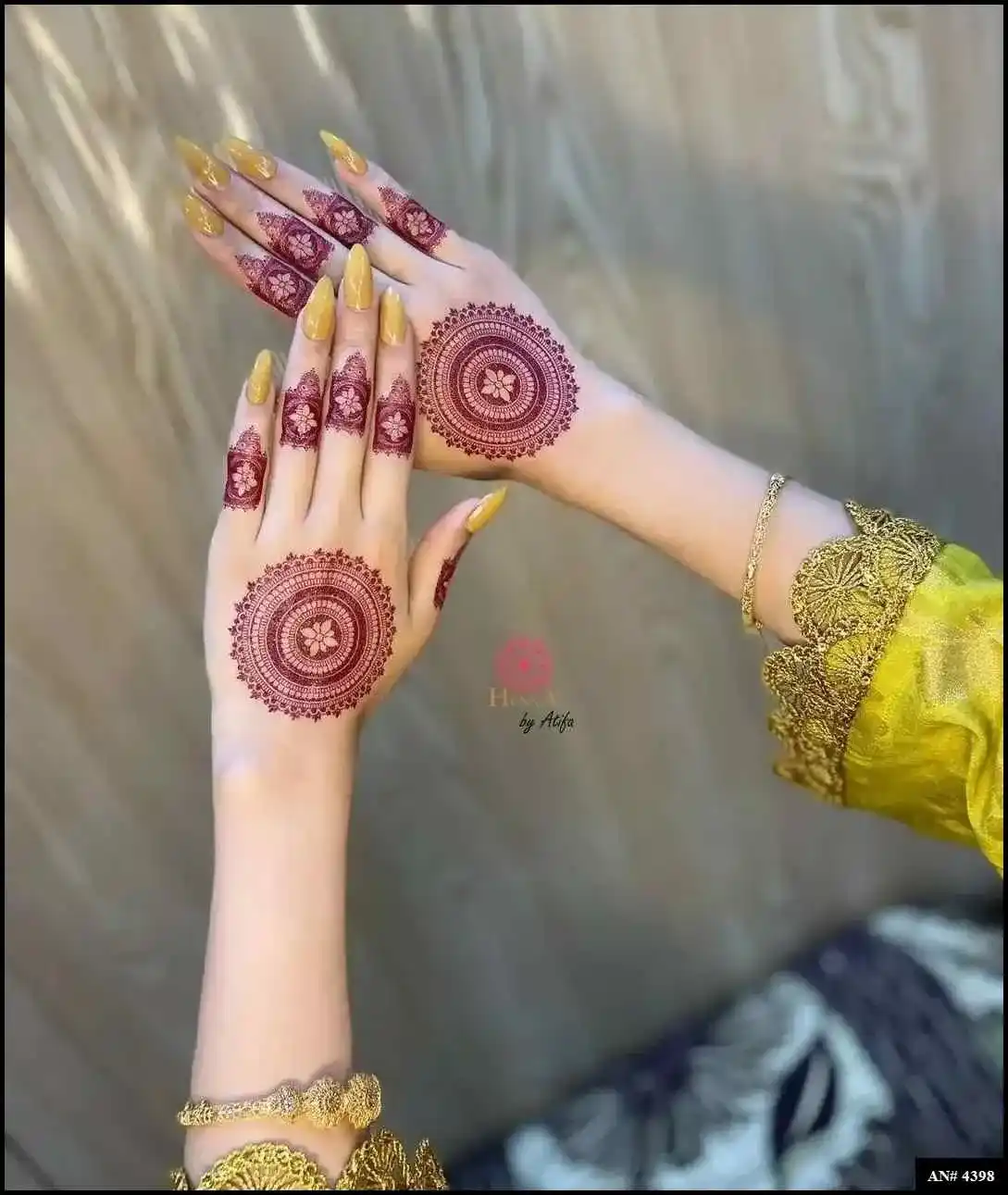 Round Mehndi Design
