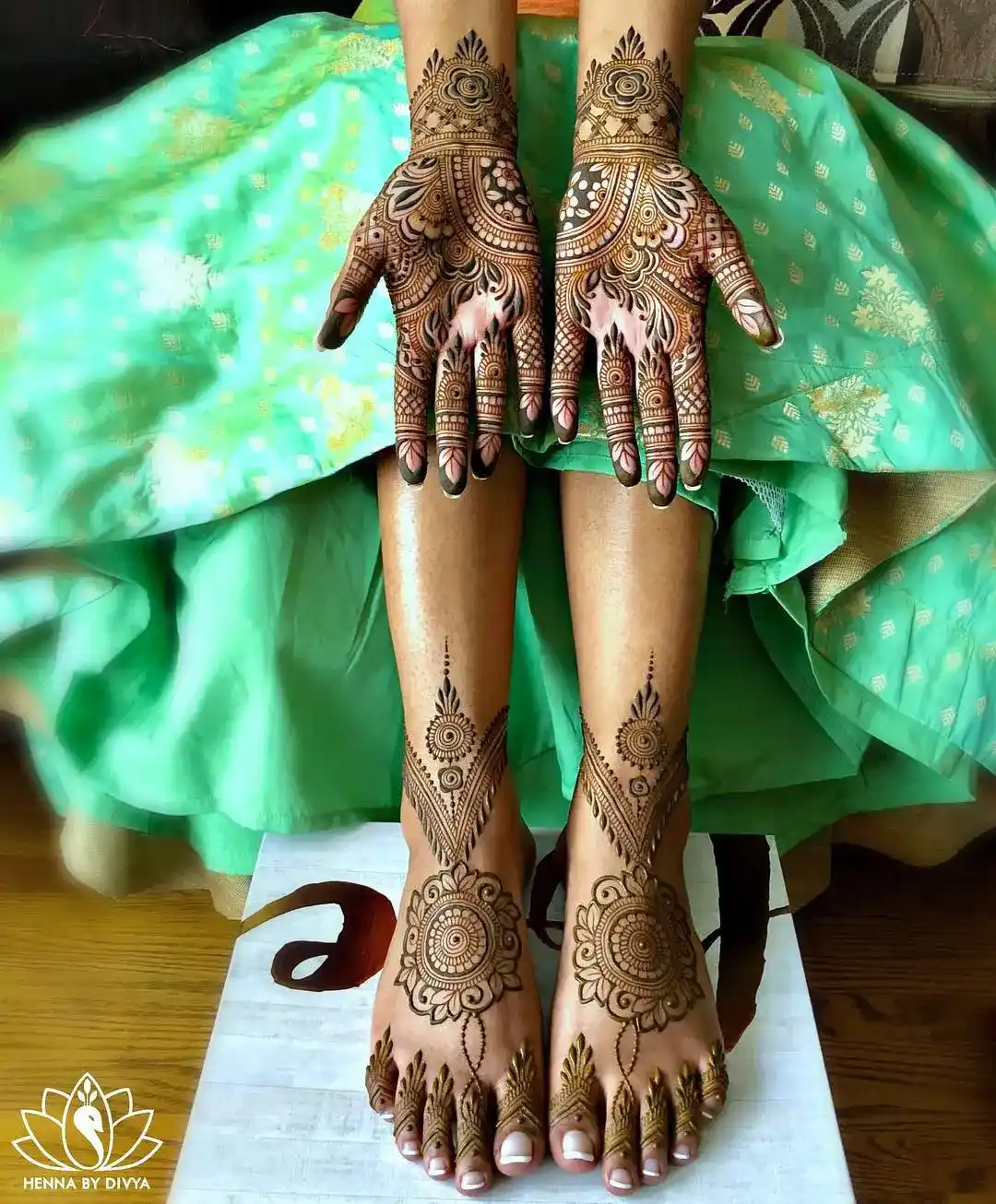 Round Mehndi Design
