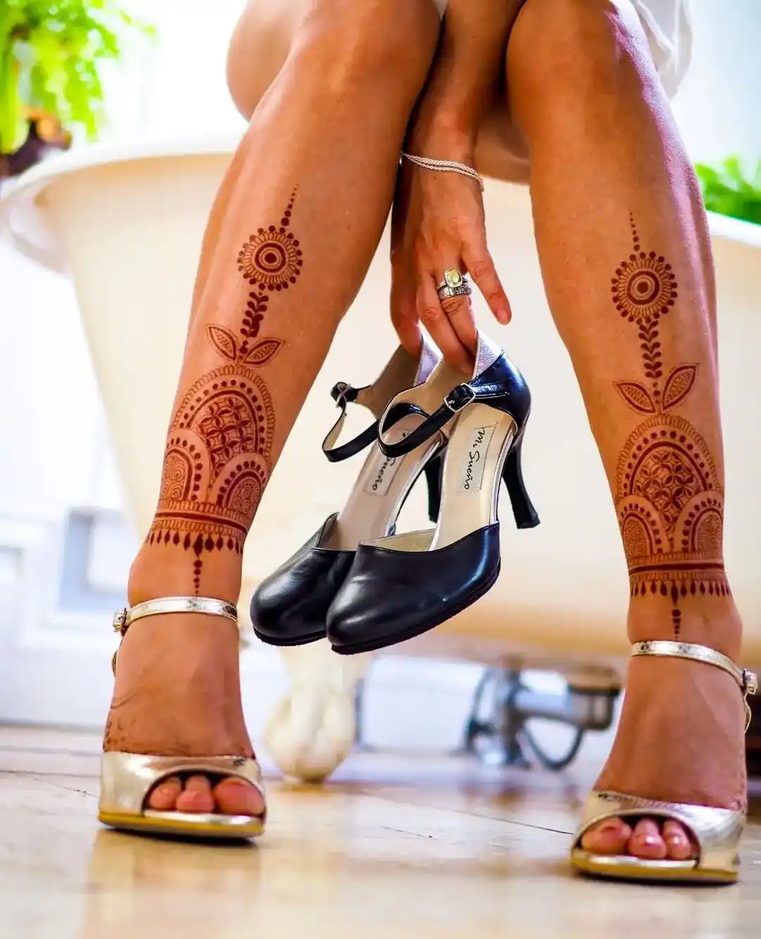 Round Mehndi Design