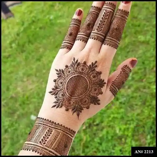 Round Mehndi Design