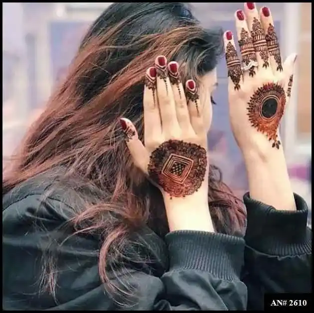 Round Mehndi Design