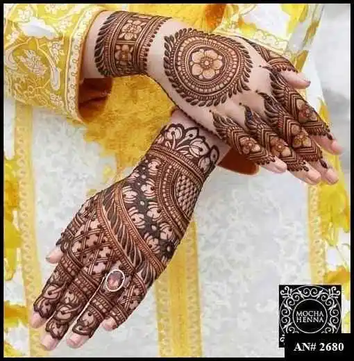 Round Mehndi Design