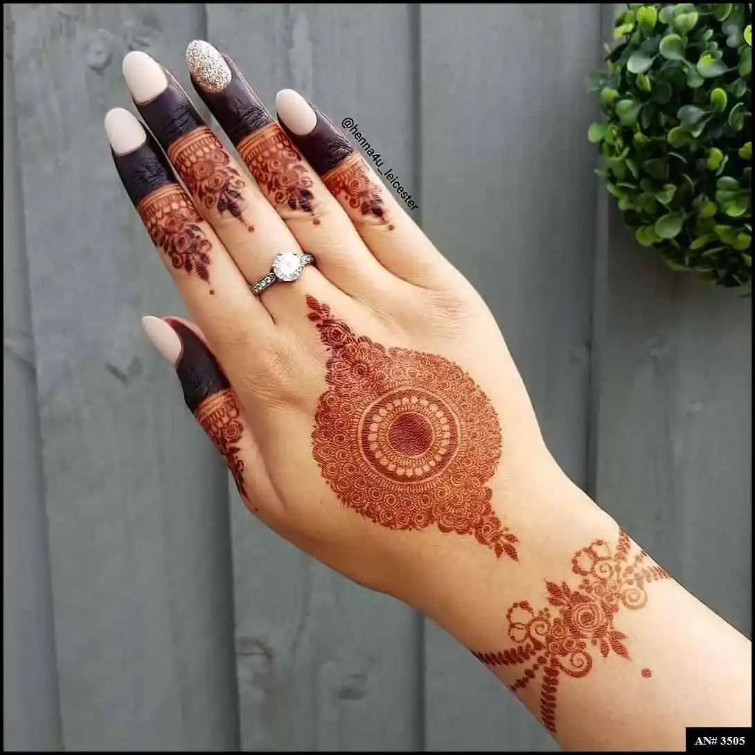 Round Mehndi Design