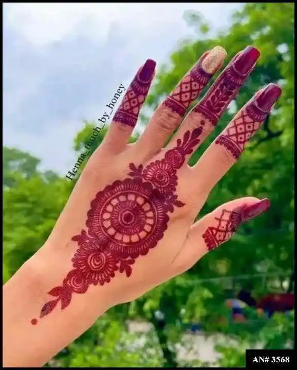 Round Mehndi Design