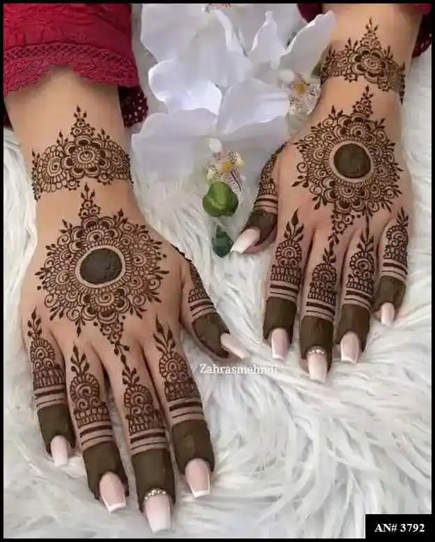 Round Mehndi Design