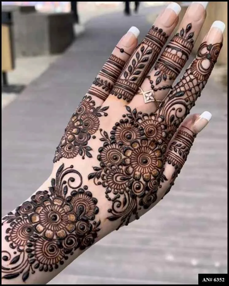 Stylish Mehndi Design No
