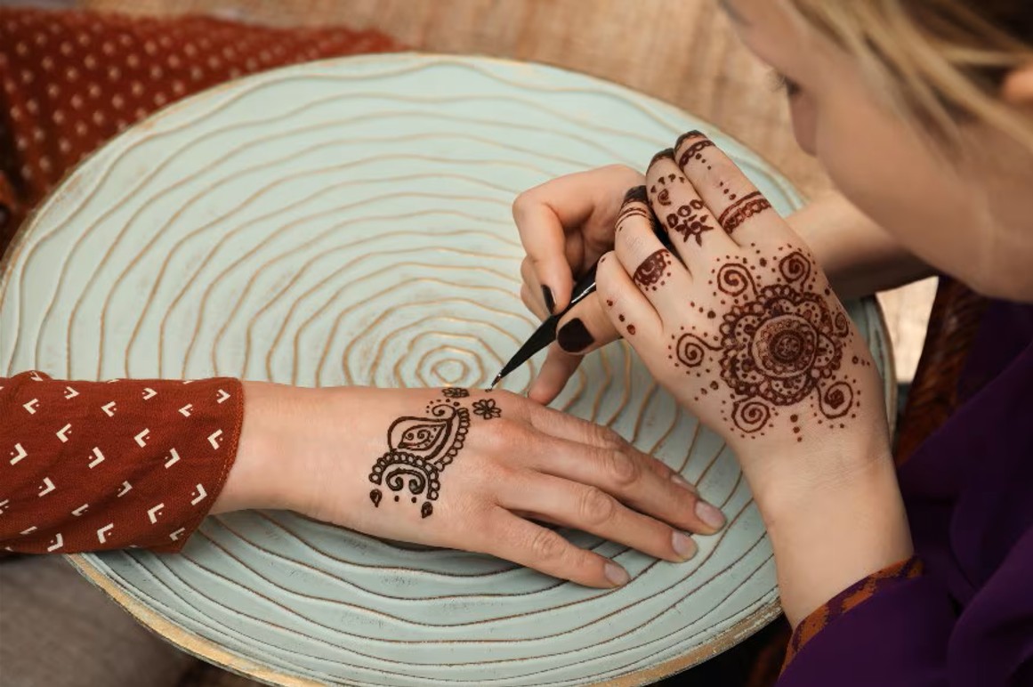 Mehndi Designs New: Latest Trends, Styles & Ideas You’ll Want to Try